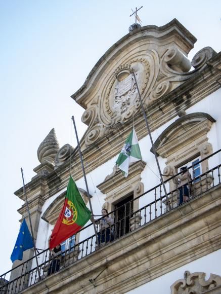 25 de Abril assinalado em Mirandela com simbolismo e compromisso democr&aacute;tico