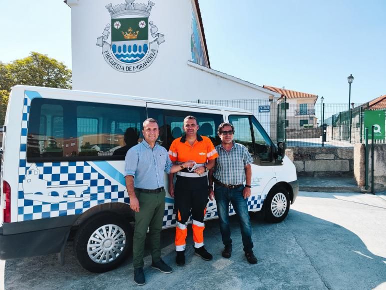 Entrega de nova carrinha