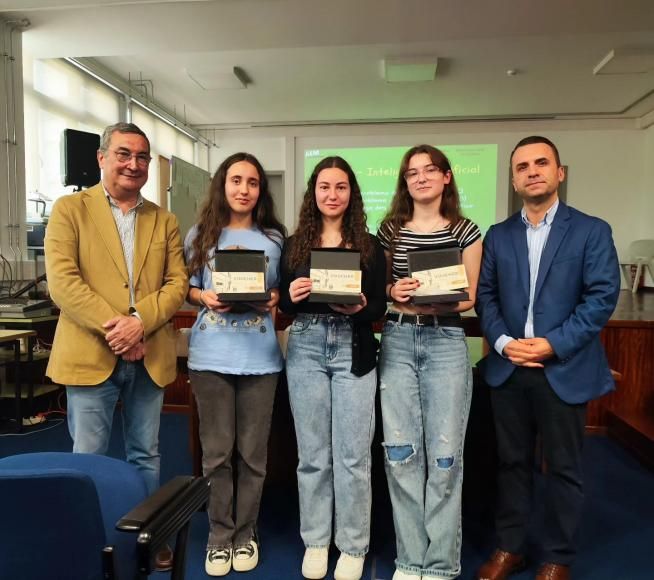 1ª edição do concurso "Ensaio Filosófico - O problema da Inteligência Artificial" do Agrupamento de Escolas de Mirandela. 